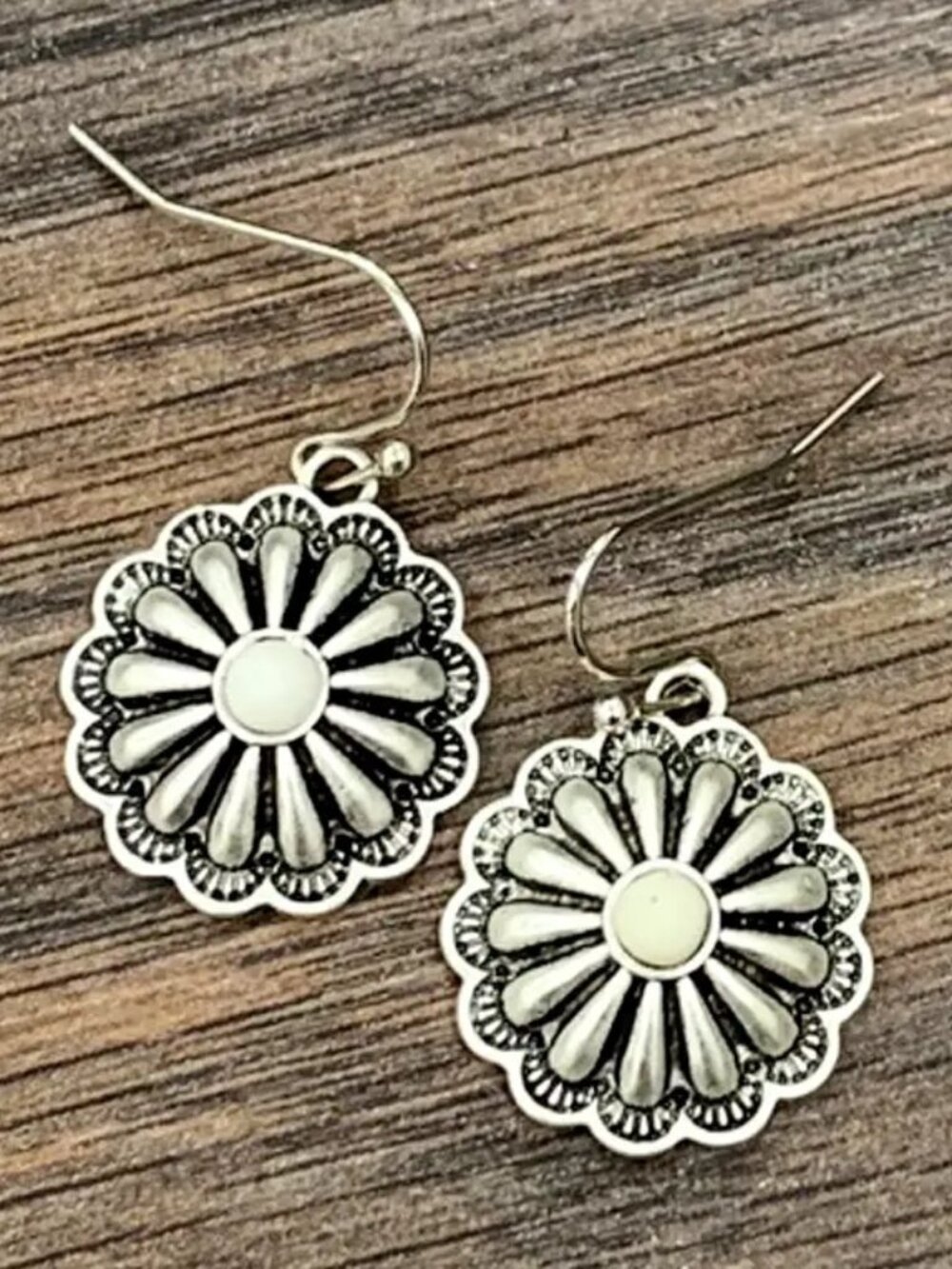 Silver White Concho Flower Earrings Western Boho Rodeo Dangle Boutique